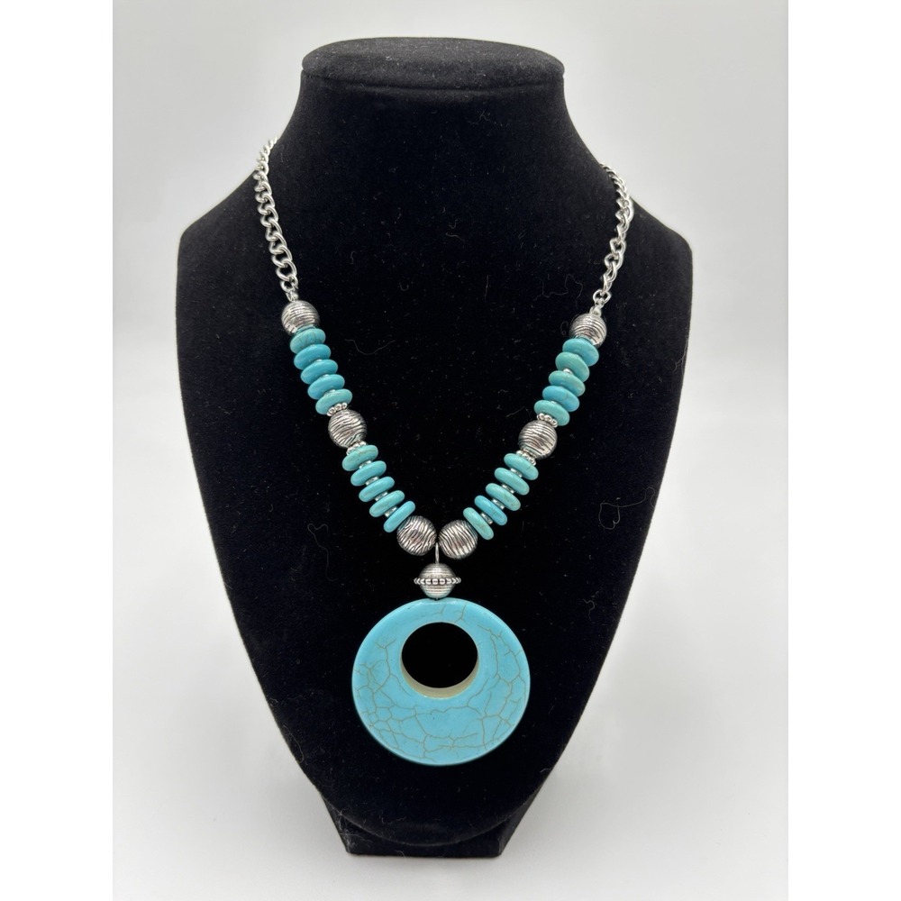 Turquoise Statement Necklace Large Donut Pendant Silver Tone Beaded‎ Chunky